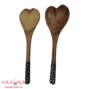 Bone handle heart spoon
